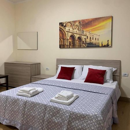 Chowdhury House Bed & Breakfast Mestre Bagian luar foto