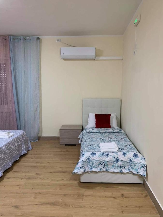Chowdhury House Mestre Bagian luar foto